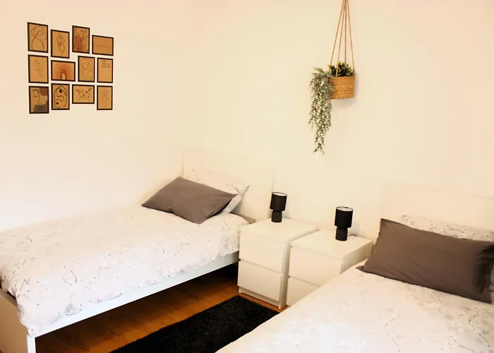 Jona, Lejlighed Bled